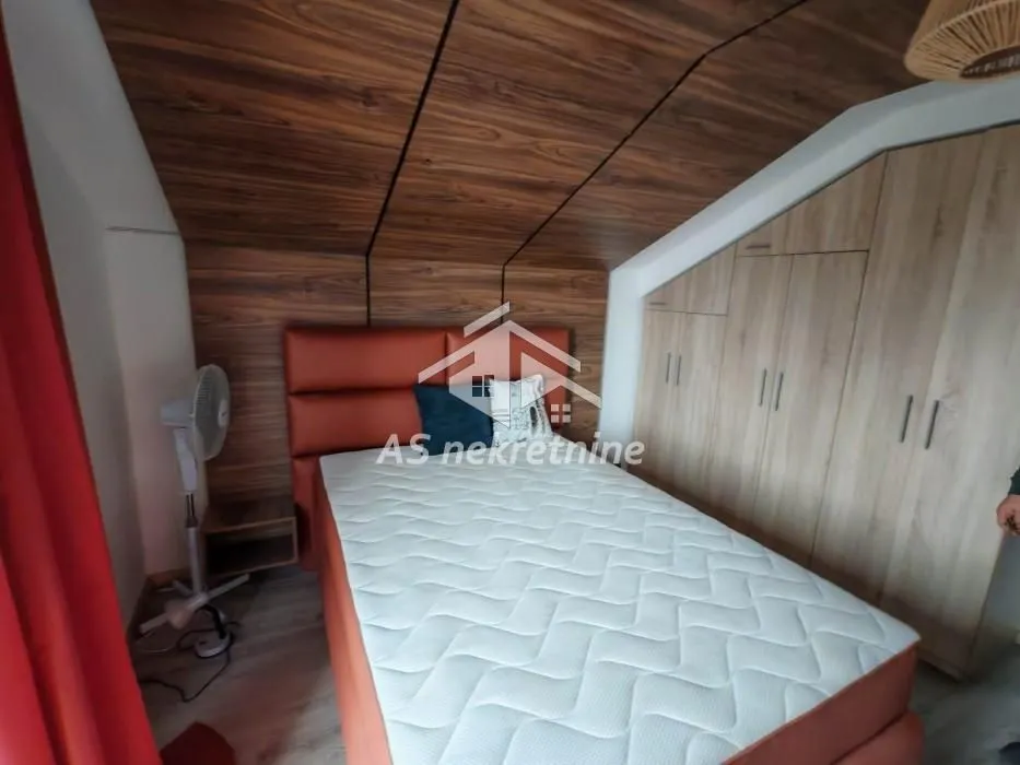 Izdavanje, kuća, 185m², Novi Beograd Sve Podlokacije, Beograd