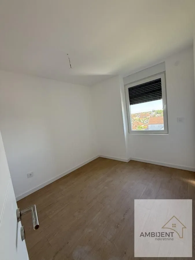 Izdavanje, trosoban stan, 69m², Nova Pazova, Stara Pazova