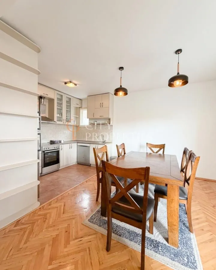 Rent, apartment, 108m², Stari Aerodrom, Podgorica