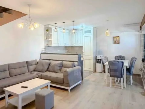 Izdavanje, dvosoban stan, 80m², Tivat, Crna Gora - image 11