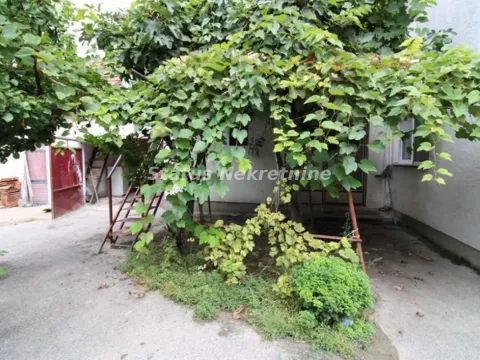 Sale, house, 170m², Kać, Novi Sad Sve Podlokacije - image 5