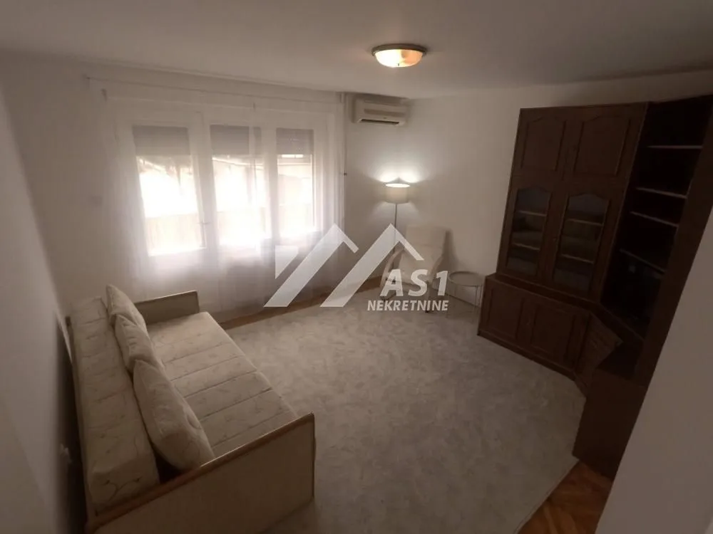 Rent, two bedroom apartment, 65m², Bulevar Oslobodjenja, Novi Sad Sve Podlokacije