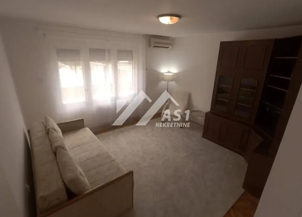 Rent, two bedroom apartment, 65m², Bulevar Oslobodjenja, Novi Sad Sve Podlokacije