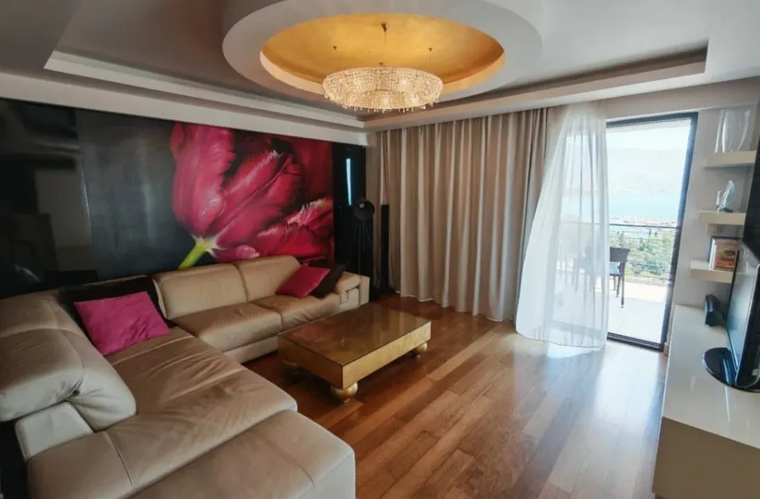 Sale, two bedroom apartment, 111m², Centar, Budva