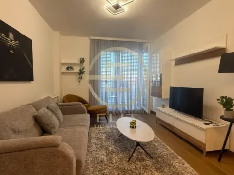 Izdavanje, stan, 42m², Bulevar Evrope, Novi Sad Sve Podlokacije - image 2