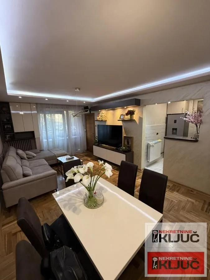 Prodaja, jednosoban stan, 42m², Kej, Novi Sad Sve Podlokacije
