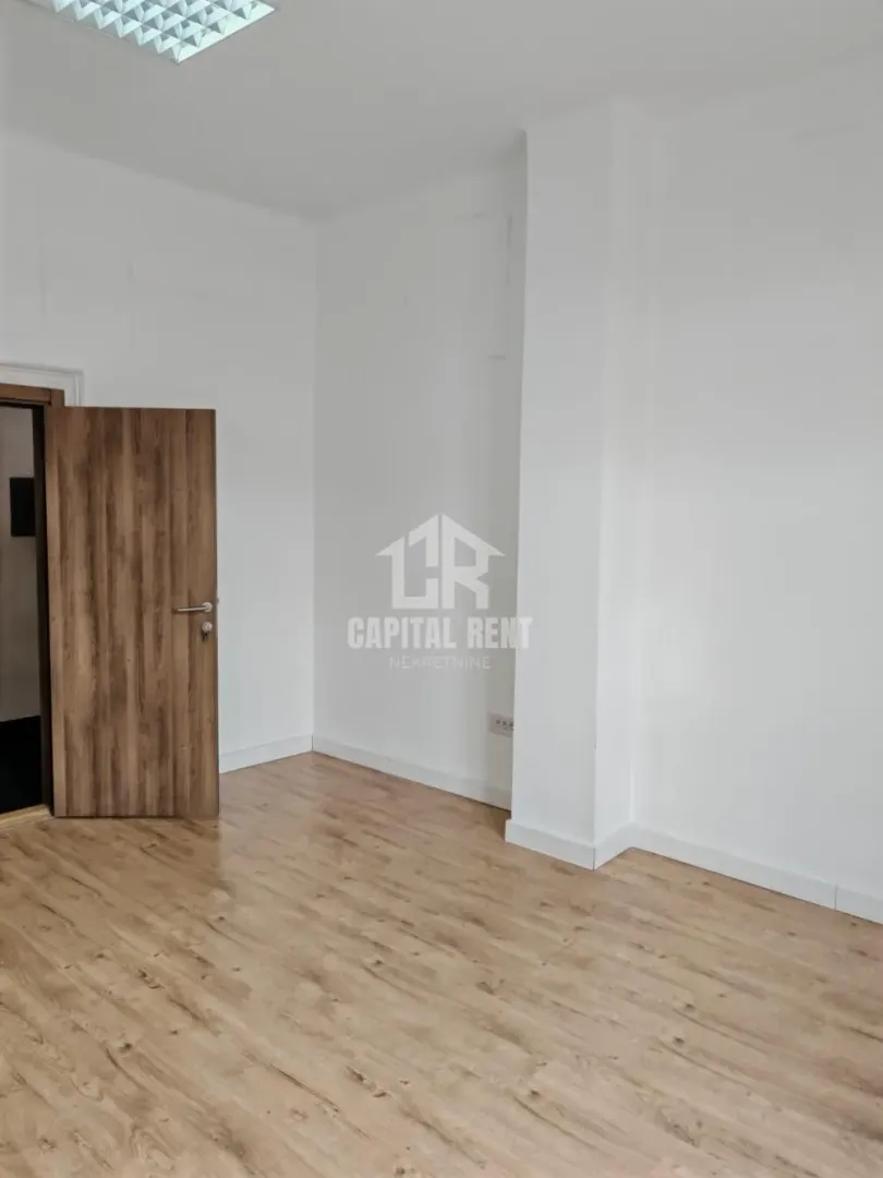 Rent, office space, 26m², Senjak, Beograd