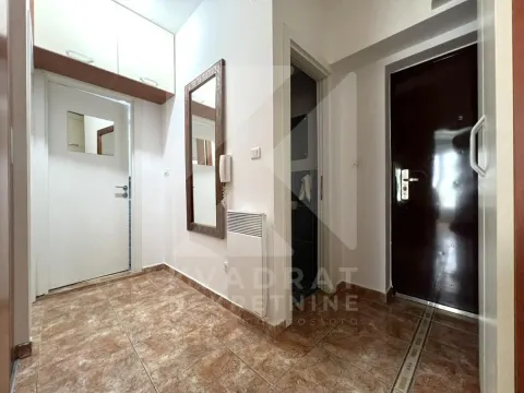 Rent, two bedroom apartment, 60m², Blok 9, Podgorica - image 10
