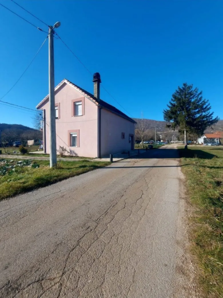 Sale, house, 110m², Miločani, Nikšić