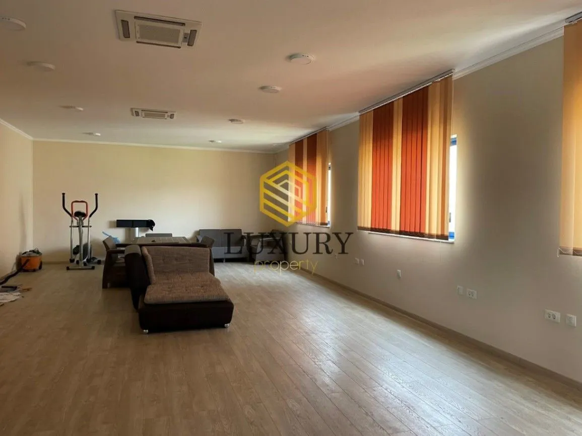 Rent, office space, 250m², Donja Gorica, Podgorica