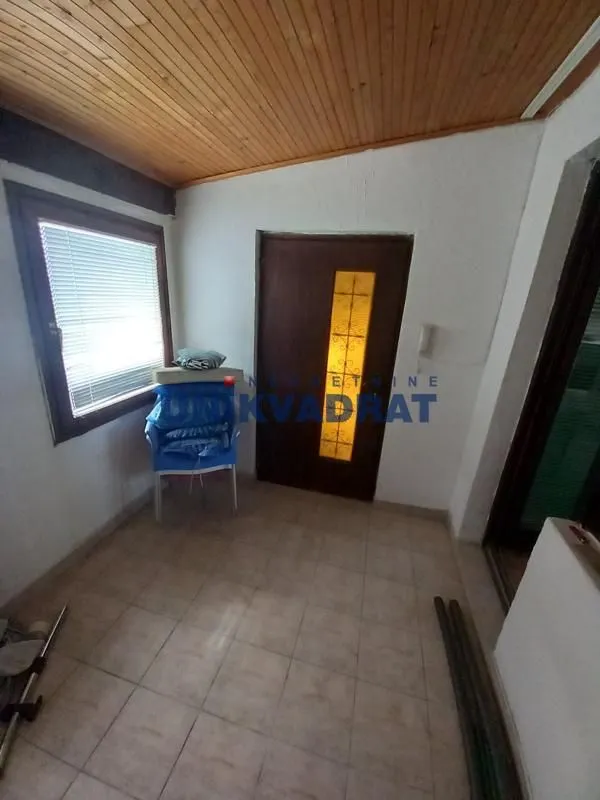 Prodaja, trosoban stan, 88m², Petlovo Brdo, Beograd