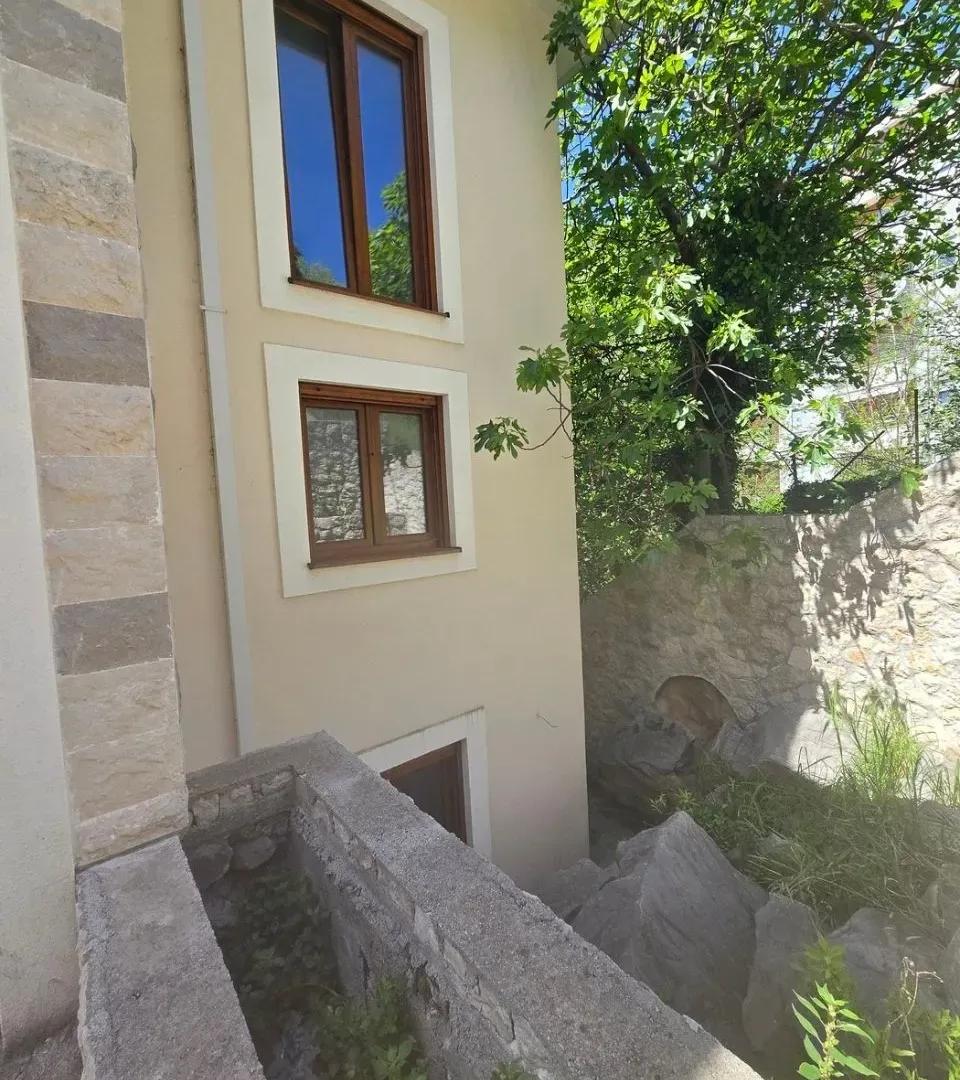 Sale, house, 333m², Bečići, Budva
