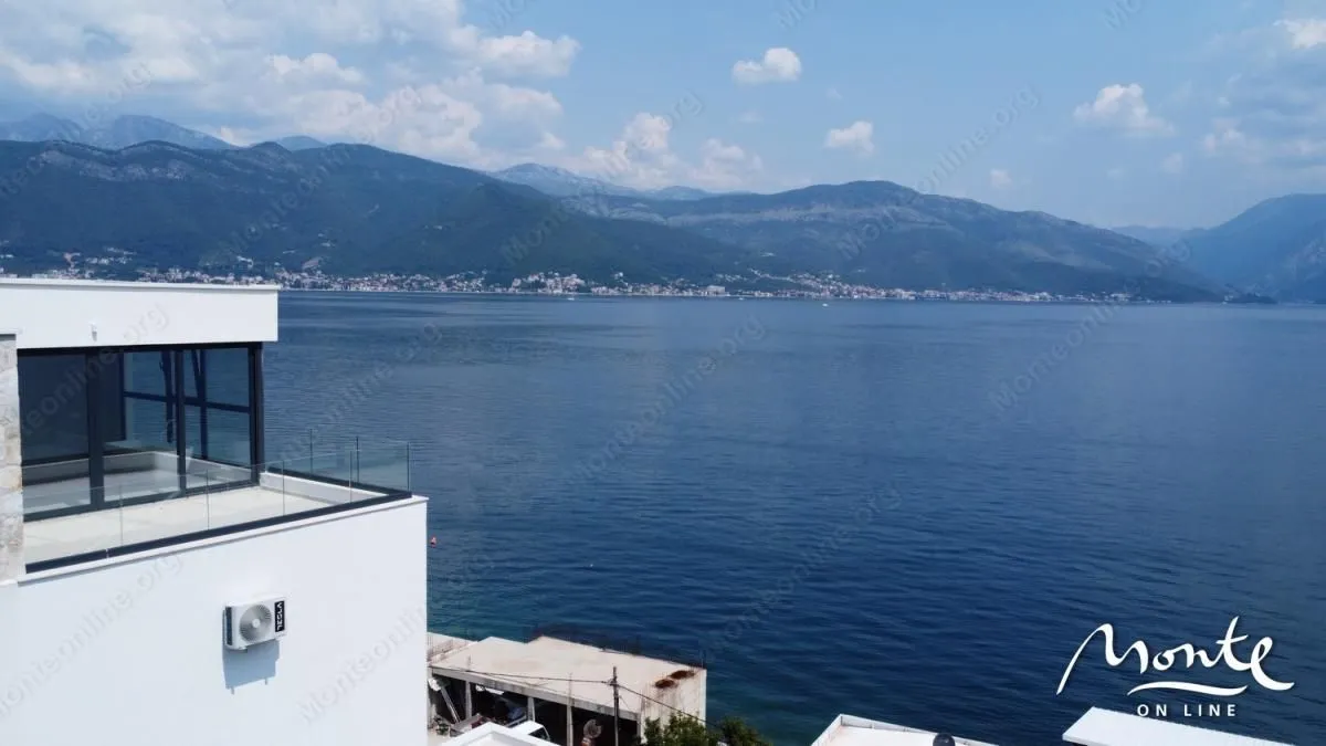 Prodaja, kuća, 200m², Krašići, Tivat