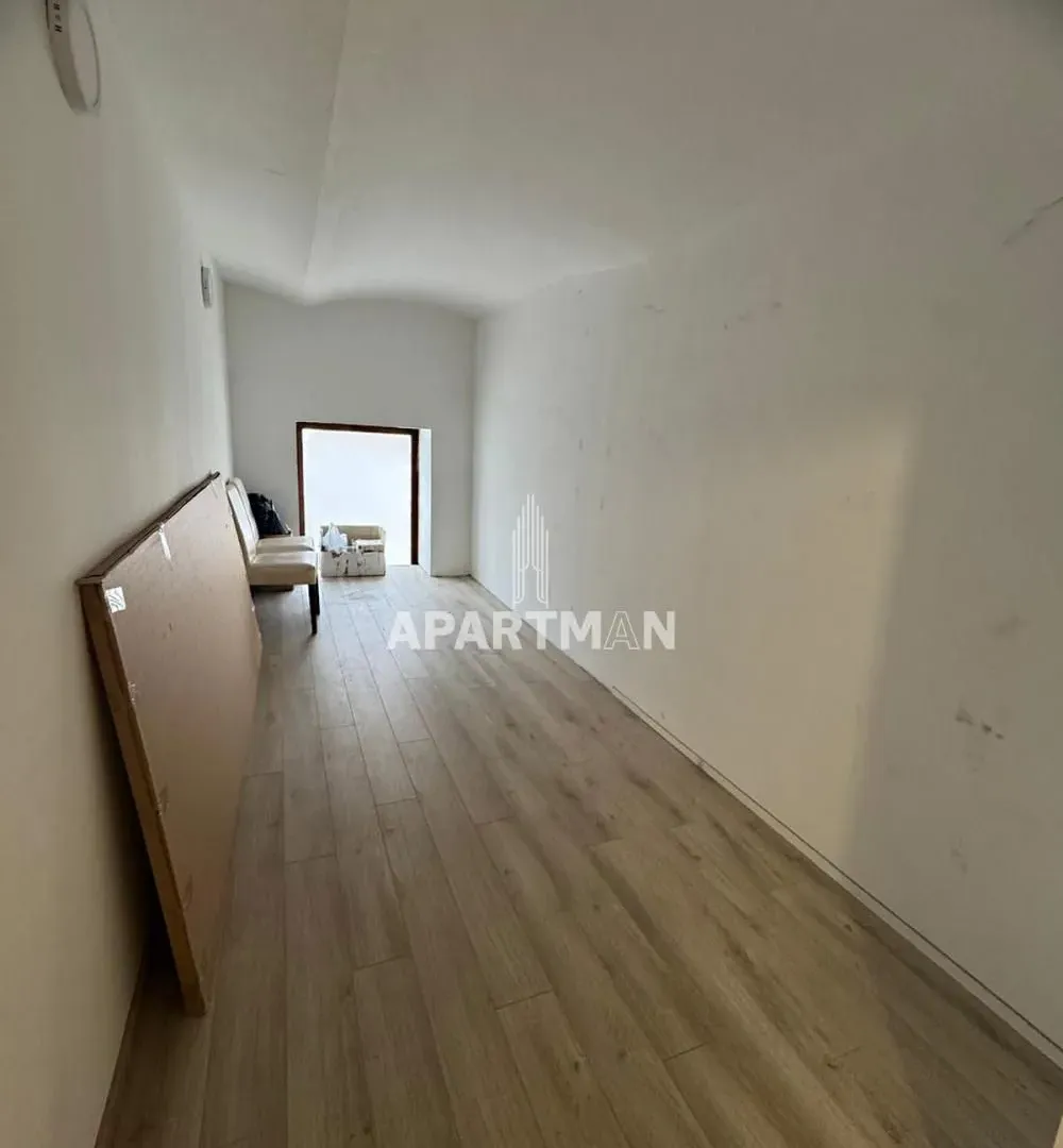 Izdavanje, poslovni prostor, 382m², Stari Grad, Beograd