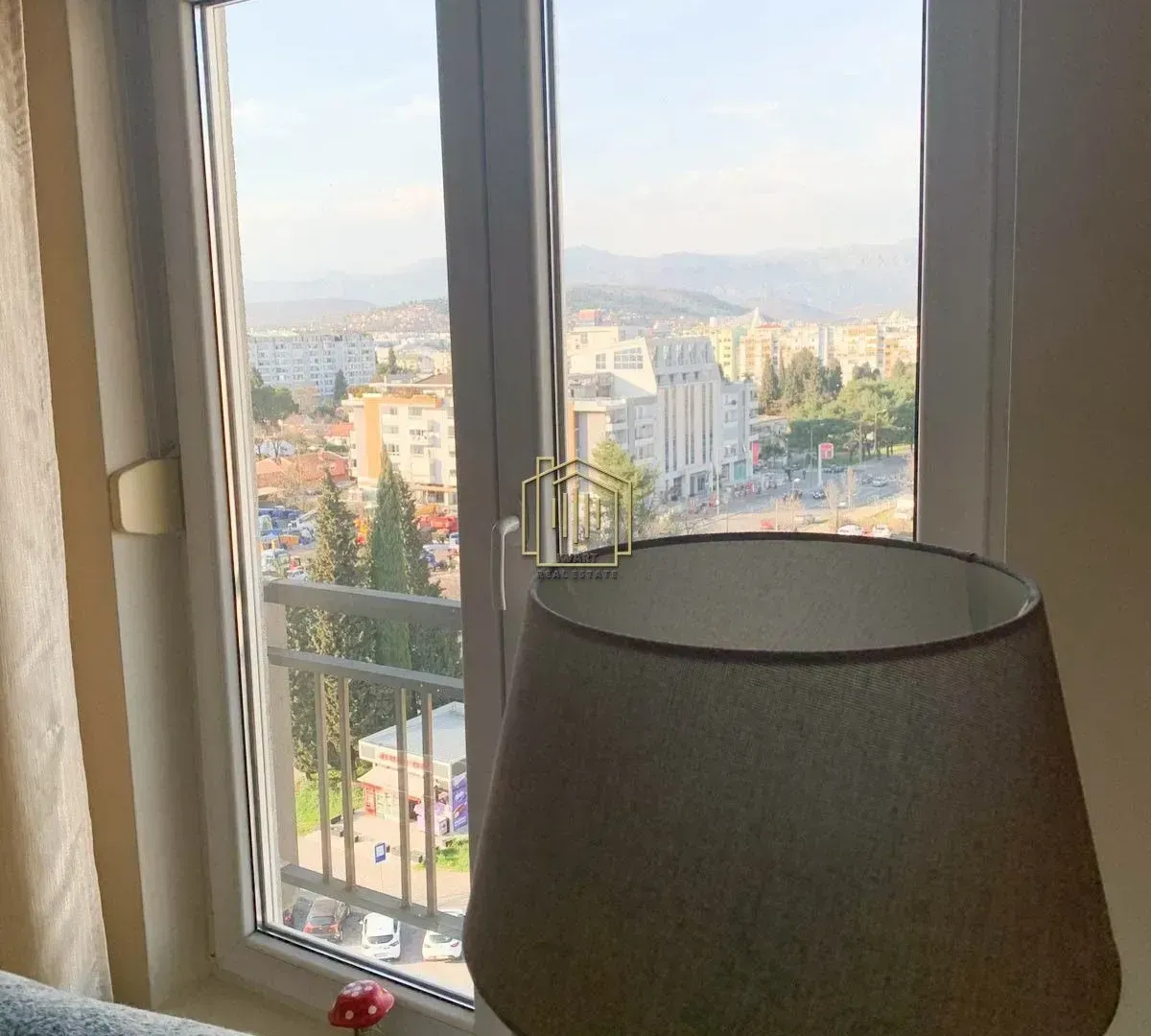 Izdavanje, trosoban stan, 103m², Pobrežje, Podgorica