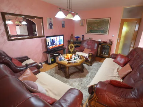 Prodaja, trosoban stan, 87m², Zabjelo, Podgorica