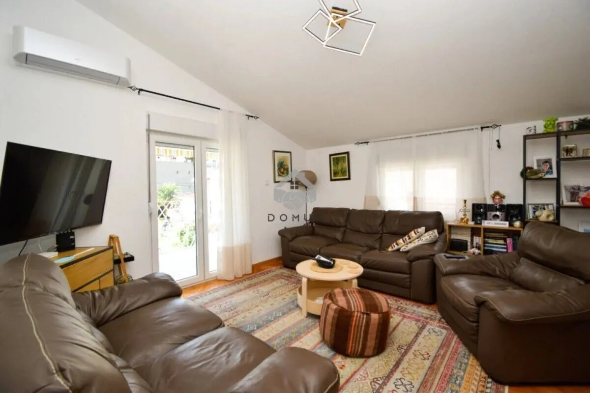 Rent, two bedroom apartment, 88m², Blok 9, Podgorica