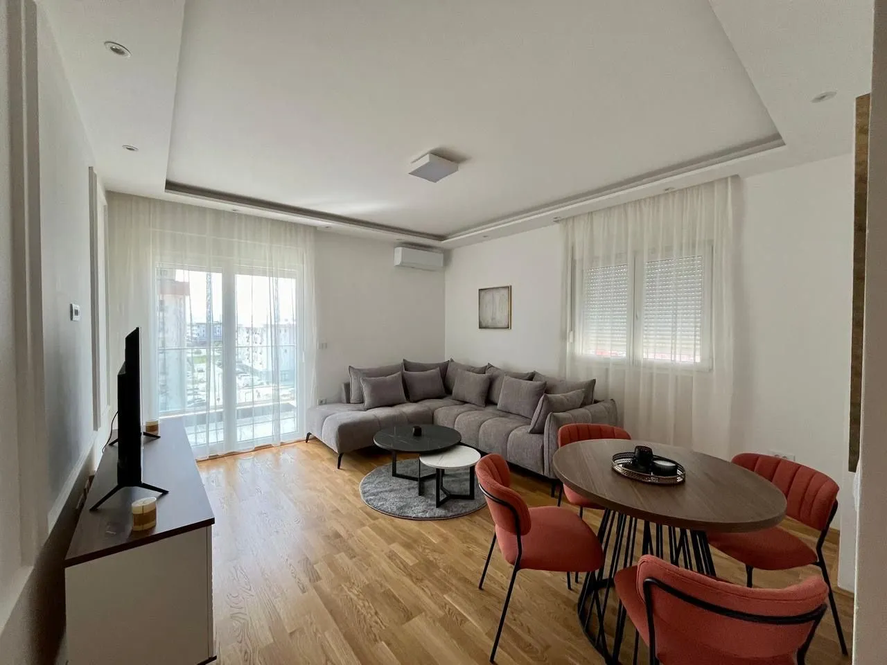 Rent, one bedroom apartment, 57m², Stari Aerodrom, Podgorica