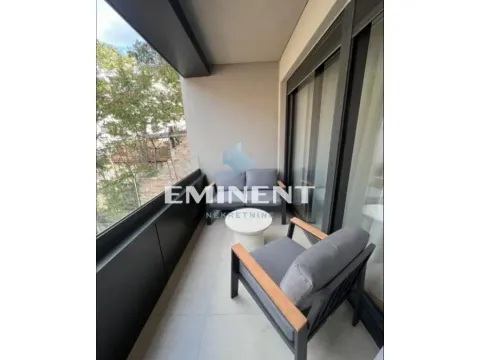 Izdavanje, četvorosoban stan, 112m², Stari Grad, Beograd - image 22