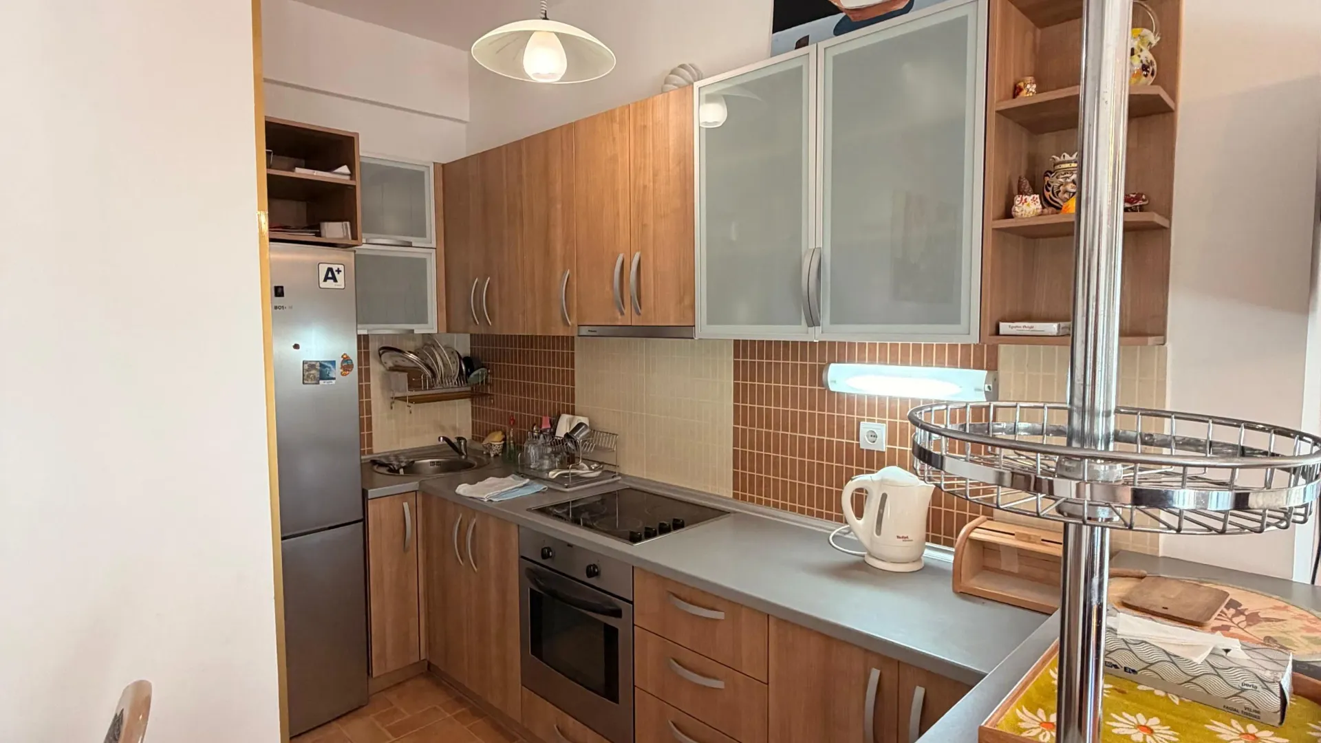 Prodaja, dvosoban stan, 78m², Lazi, Budva