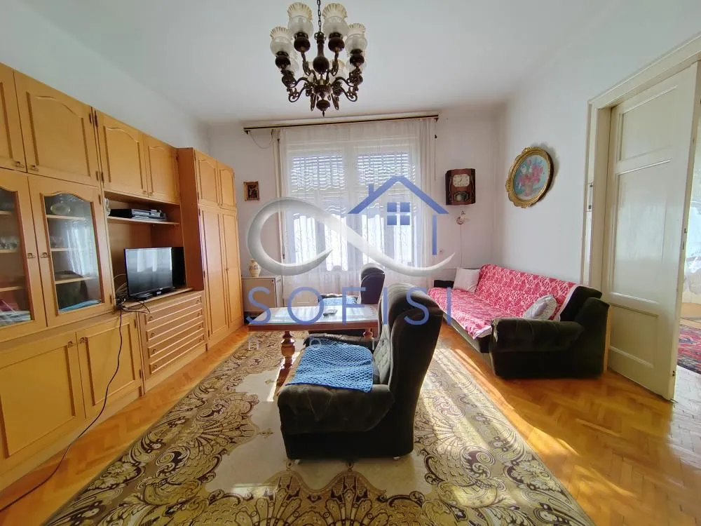 Prodaja, trosoban stan, 102m², Centar, Novi Sad