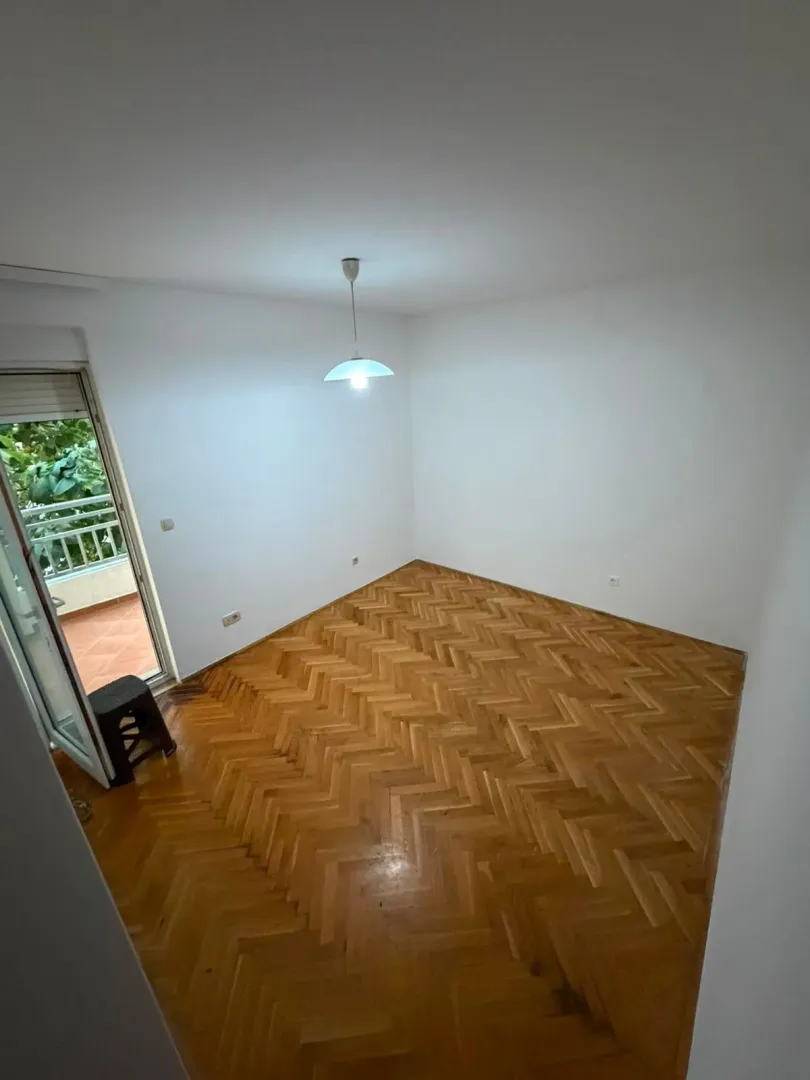 Prodaja, trosoban stan, 87m², Blok 9, Podgorica