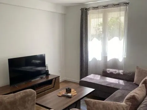 Izdavanje, jednosoban stan, 64m², Mažina, Tivat - image 11