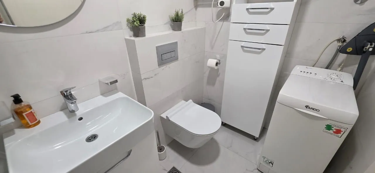 Prodaja, jednosoban stan, 40m², Central Point, Podgorica