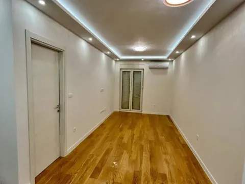 Prodaja, jednosoban stan, 43m², Central Point, Podgorica - image 7