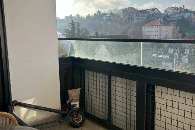 Prodaja, trosoban stan, 70m², Zemun Polje, Beograd