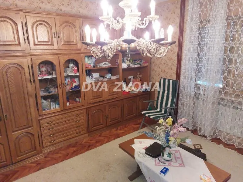 Prodaja, kuća, 400m², Sremska Kamenica, Petrovaradin