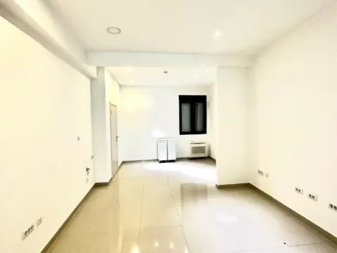 Prodaja, poslovni prostor, 540m², Centar, Podgorica - image 8