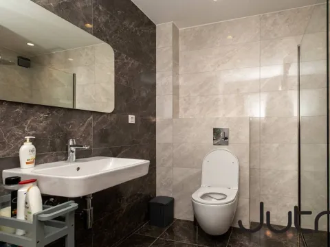 Izdavanje, dvosoban stan, 72m², Preko Morače, Podgorica - image 7