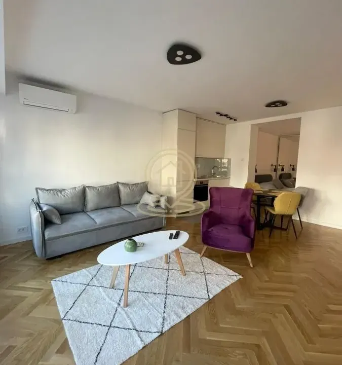 Rent, two bedroom apartment, 52m², Stari Grad, Beograd