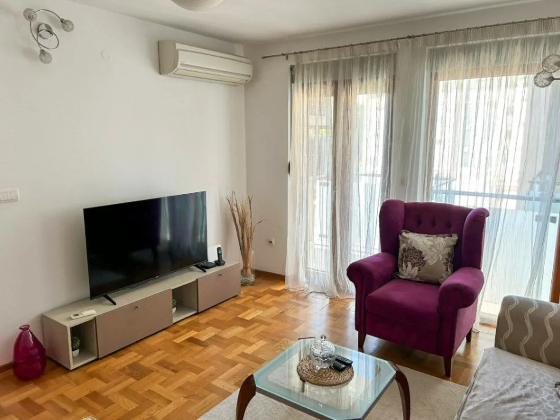 Rent, one bedroom apartment, 50m², Tološka šuma, Podgorica