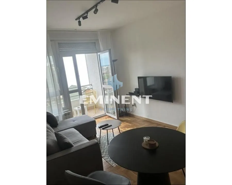 Rent, apartment, 31m², Crveni Krst, Beograd