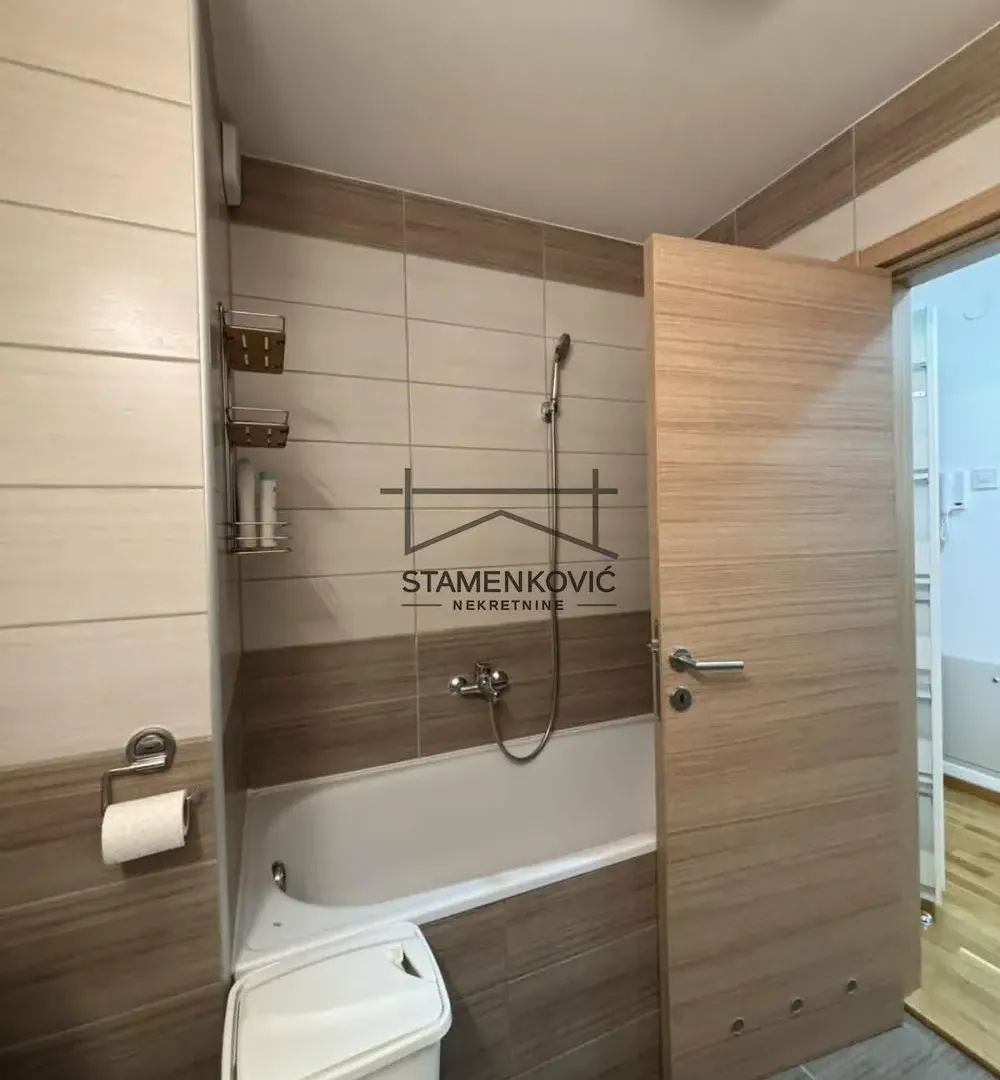 Izdavanje, dvosoban stan, 39m², Jugovićevo, Novi Sad Sve Podlokacije