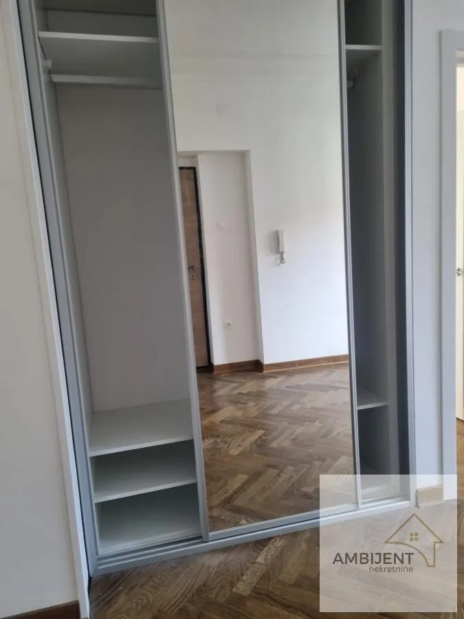 Sale, three bedroom apartment, 78m², Južni Bulevar, Vračar Sve Podlokacije