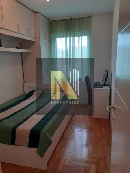 Izdavanje, jednosoban stan, 38m², Nova Detelinara, Novi Sad Sve Podlokacije