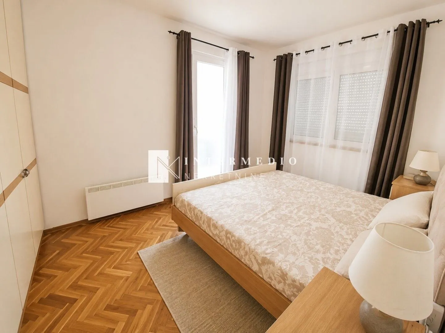 Izdavanje, dvosoban stan, 74m², Topla, Herceg Novi