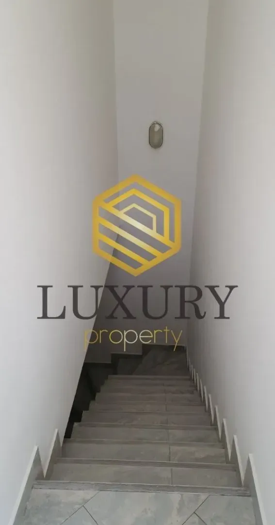 Rent, office space, 90m², Stari Aerodrom, Podgorica