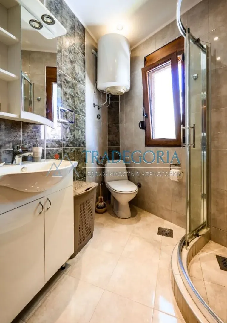 Prodaja, ugostiteljski objekat, 252m², Bar, Crna Gora
