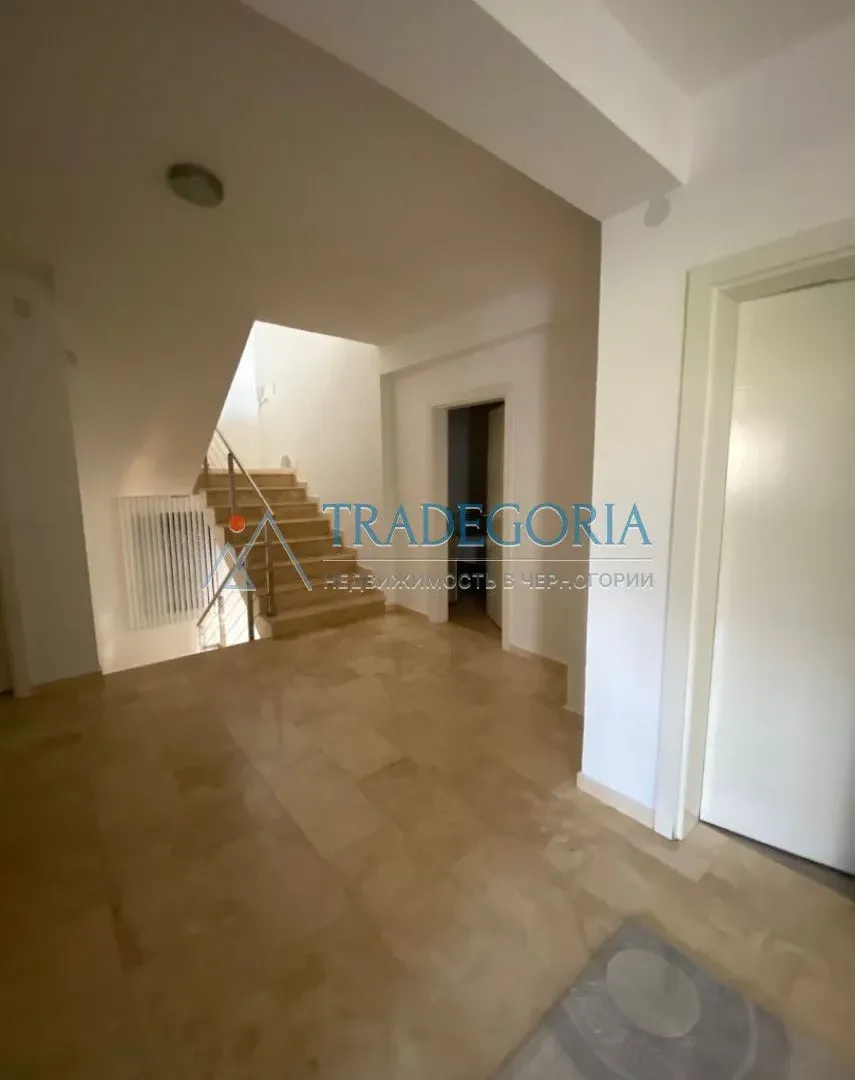 Prodaja, kuća, 300m², Bar, Crna Gora