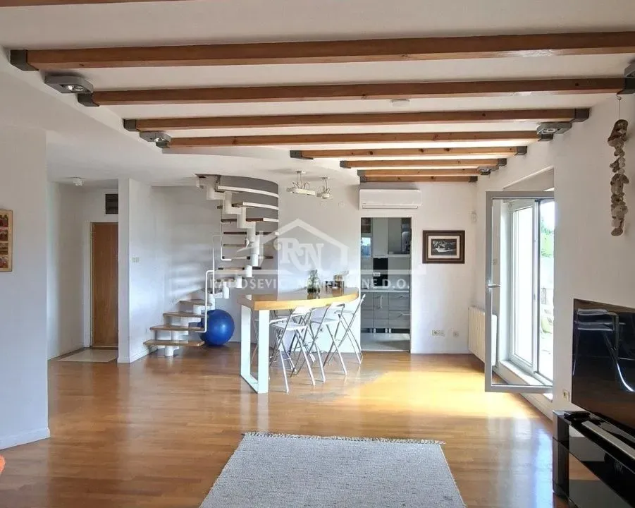 Sale, four bedroom apartment, 127m², Autokomanda, Voždovac Sve Podlokacije