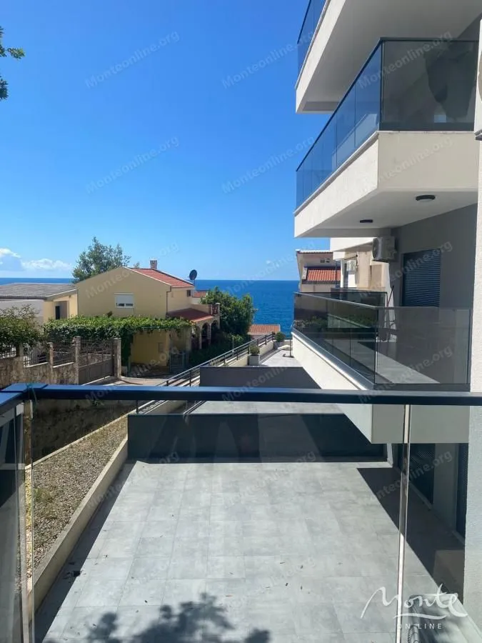 Sale, two bedroom apartment, 67m², Dobre Vode, Bar