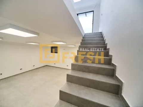 Rent, office space, 95m², City Kvart, Podgorica - image 7