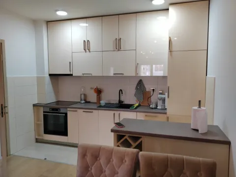 Rent, two bedroom apartment, 68m², City Kvart, Podgorica - image 8