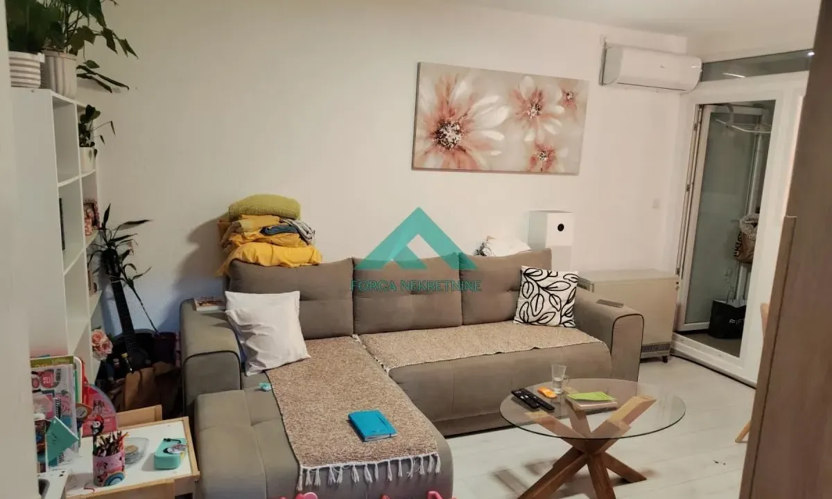 Prodaja, jednosoban stan, 41m², Banovo Brdo, Beograd