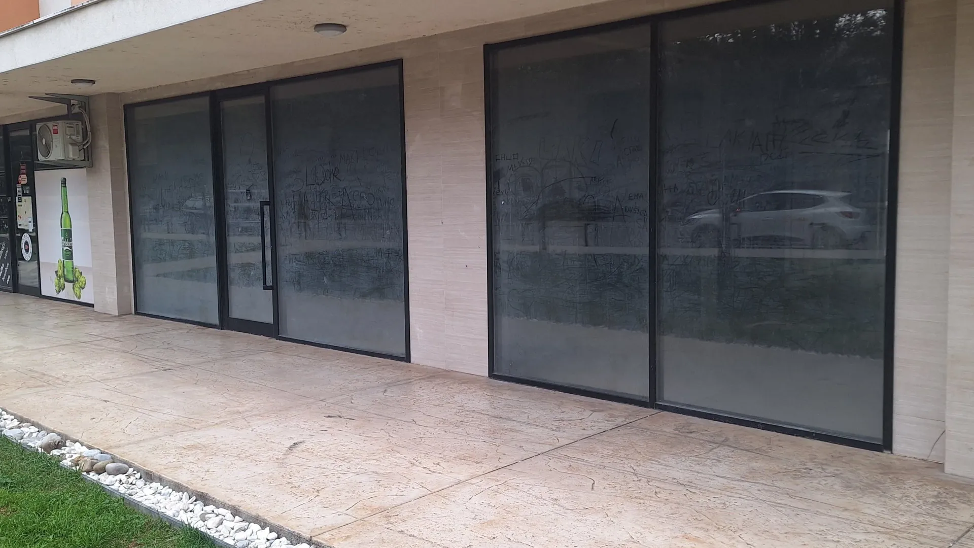 Rent, office space, 175m², City Kej, Podgorica