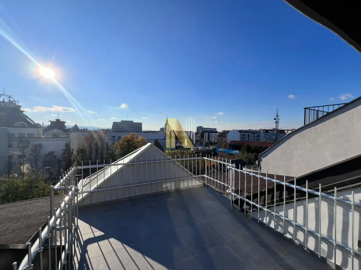 Prodaja, jednosoban stan, 79m², Centar, Novi Sad